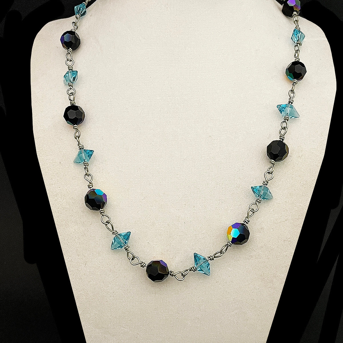 Bead Link Necklace with Aqua Spikes