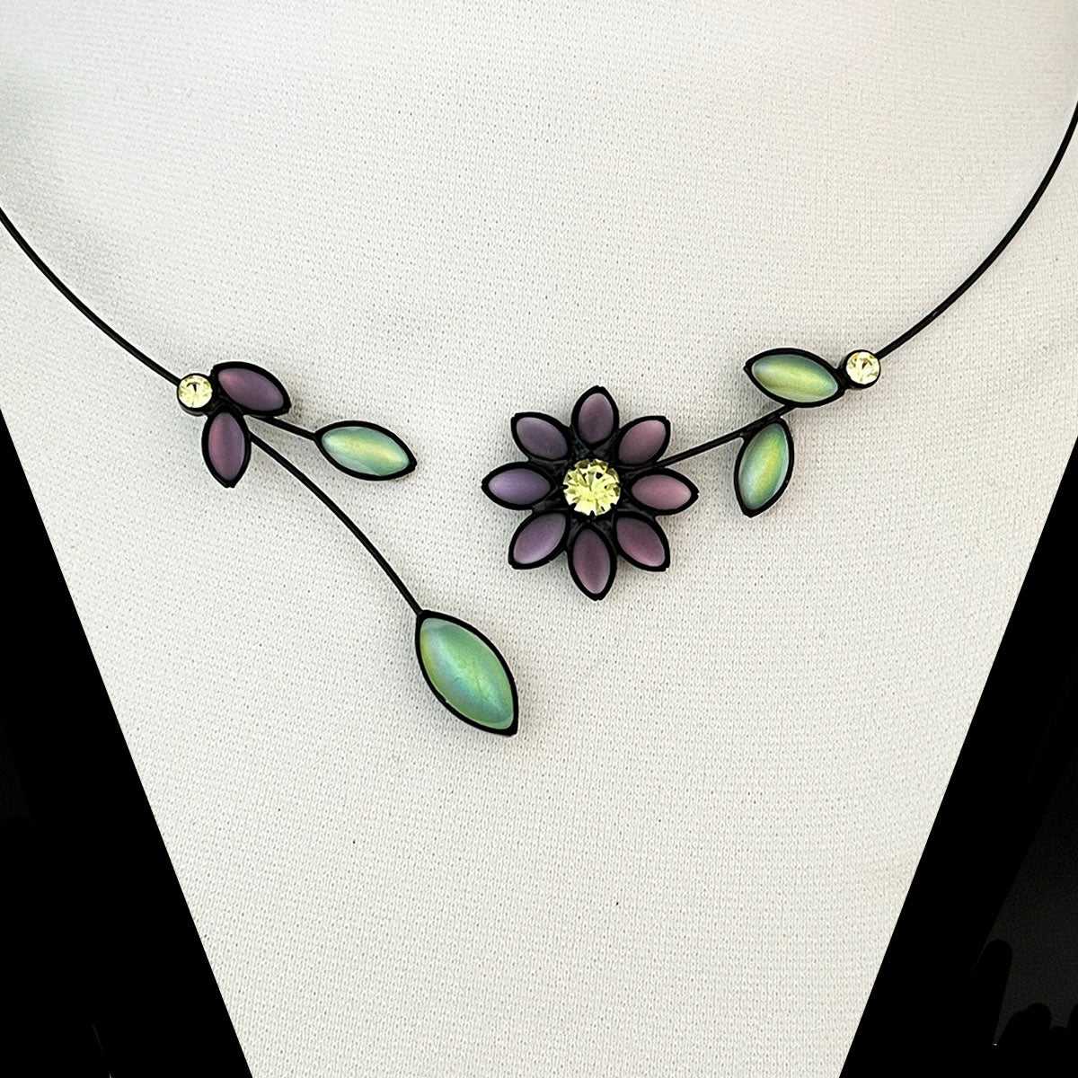 Daisy Necklaces