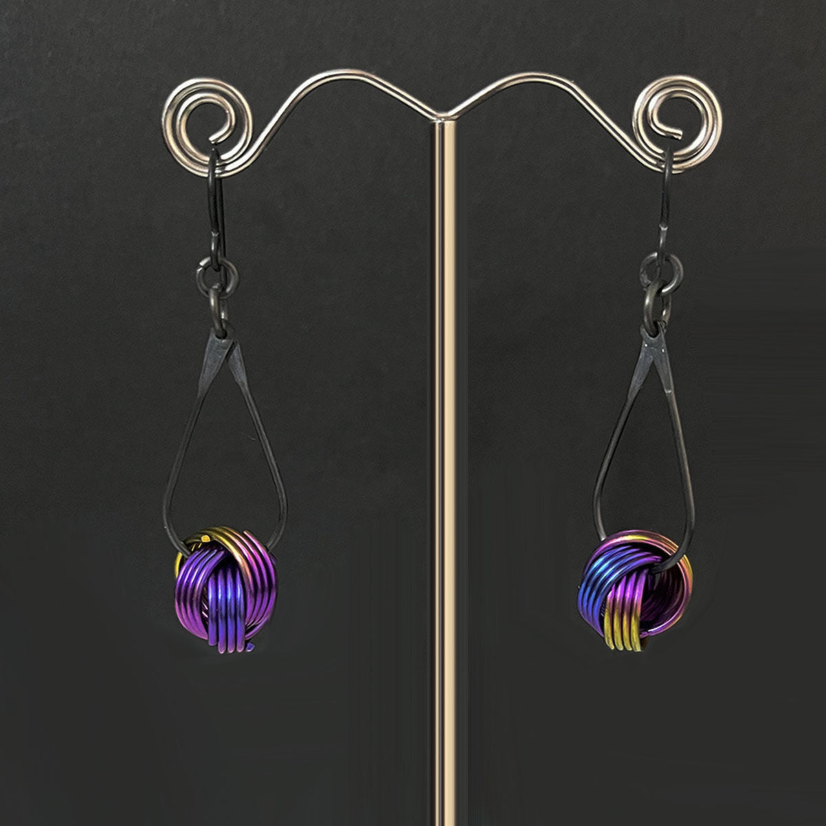 Love Knot Drops