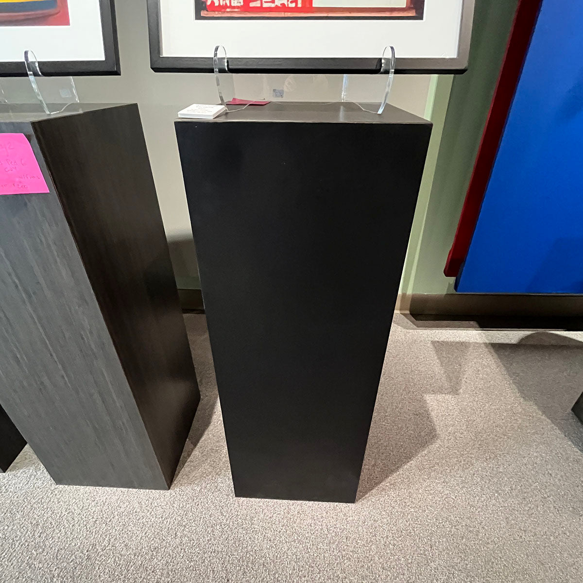 Medium Pedestals